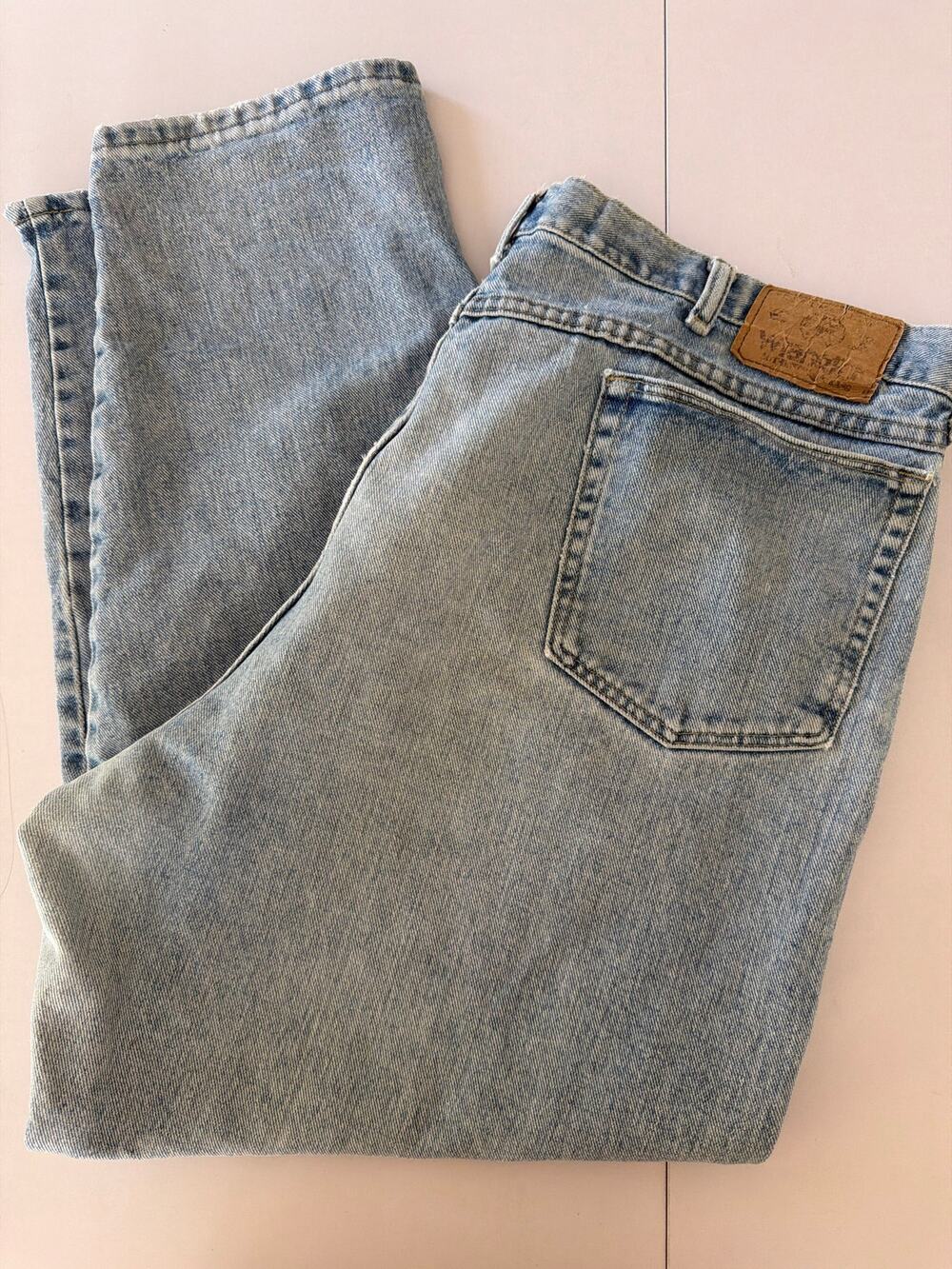 Vintage USA Made Wrangler Light Wash Super High Rise Jeans 42x30 Relaxed Fit